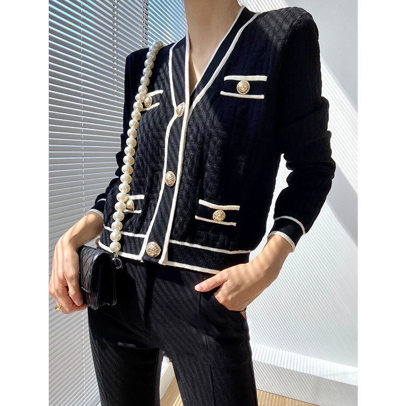 女性用長袖Vネックカーディガン,ストリートセーター,カジュア - Crop Cardigan Vintage のレビューと価格