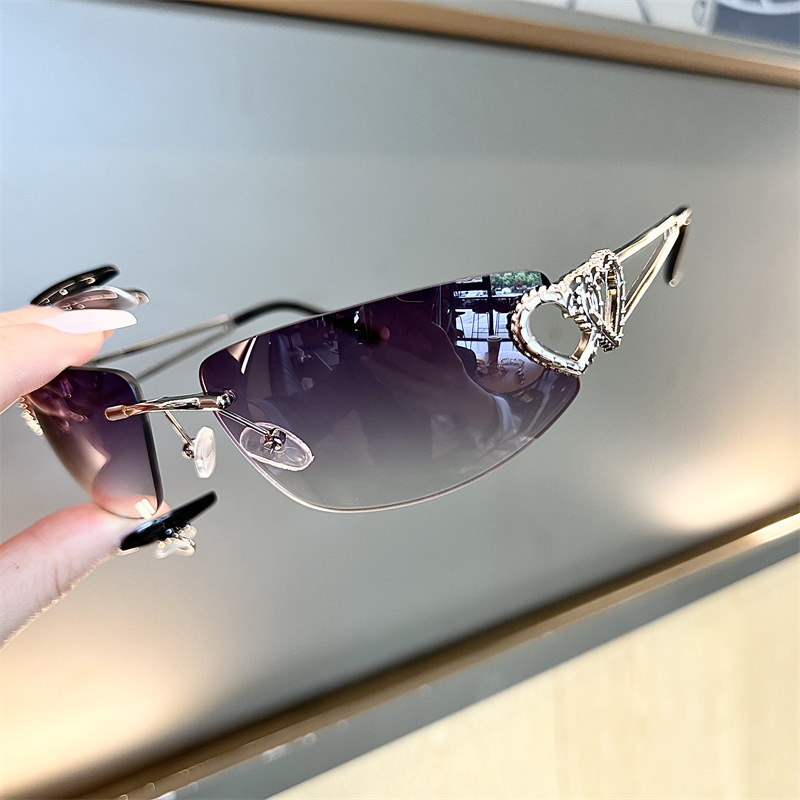 新しいオーバルキャットアイフレームレスマーキュリーサングラス - Vintage Fashion Glasses のレビューと価格