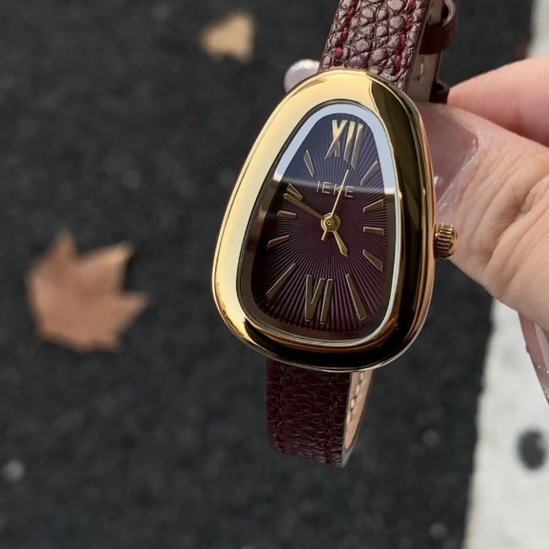 LEKE アンコラ レッド ヴィンテージ ファッション スネ - Vintage Fashion Watches のレビューと価格