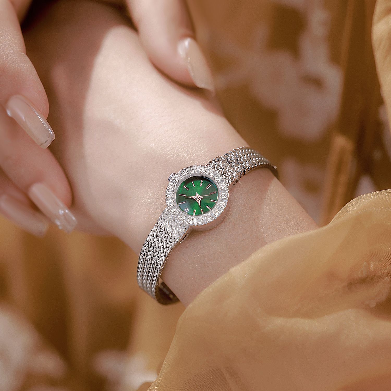 ヴィンテージ女性の腕時計高級気質レディース腕時計小麦型ストラ - Vintage Fashion Watches のレビューと価格